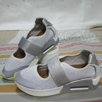 ราคา Pony รองเท้าลำลอง มือสอง size:US6/24 cm #27 (24327039431)