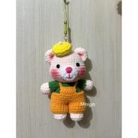 ราคา พวงกุญแจน้องหมีหมวกเหลือง สวมเอี้ยมสีส้ม ตุ๊กตาไหมพรมถัก งานฝีมือ ของขวัญทำมือ (28691914561)
