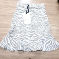 ราคา แท้!! กระโปรง jaspal ชายระบาย ของใหม่ (872900875)
