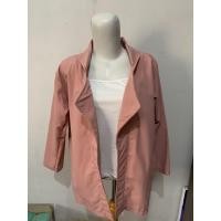 ราคา เสื้อผ้า KEMEJA PRELOVED|เสื้อท็อปผู้หญิง|เสื้อเชิ้ตผู้หญิง|มือสอง|ใช้แล้ว|เบลเซอร์สีชมพูอ่อน (21976892660)