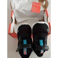 ราคา Nikeเด็ก1,500 แท้100% รุ่น Running สภาพ 90% (8070499126)