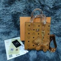 ราคา กระเป๋าสะพาย MCM ขนาด 7*3*9นิ้ว (15349363917)