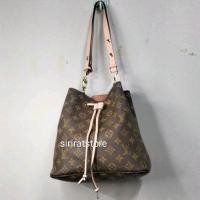 ราคา กระเป๋าสะพายข้างทรงจีบ LOUIS VUITTON มือสองหนังแท้งานลุ้นสภาพดี (24513280935)