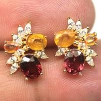ราคา ต่างหูพลอยแท้ โกเมนชมพู Rhodolite Garnet ประดับ บุษราคัม Sapphire และเพชร CZ เงินแท้ 925 ชุบทอง 18K (54661239743)