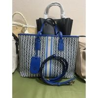 ราคา Tory Burch Gemini Link Tote Blue (26262523656)