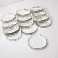 ราคา Tribal Jewelry กำไลเงินทิเบต งานเก่าแท้มีเสน่ห์ ลวดลายแกะสลักดั้งเดิม (41914499385)