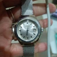 ราคา นาฬิกาไขลานงานมือสองของแท้นาฬิกาข้อมือผู้หญิง Seiko รุ่นวินเทจ ดีไซน์หน้าปัดสีเงินพร้อมสายสแตนเลสแบบตาข่าย (25998236984)