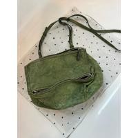 ราคา Givenchy Leather bag (49906257249)
