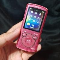ราคา Sony Walkman NWZ-E463 เครื่องเล่นเพลง สีชมพู พร้อมสายชาร์จ ใช้งานได้ปกติ (รอยเยอะจอขุ่น) (53859110708)