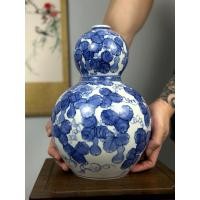 ราคา แจกันพอร์ซเลนทรงน้ำเต้าสองตอน Arita Reihuo Kiln (31 cm) วาดลายครามใต้เคลือบเทคนิค Sometsuke ลาย “น้ำเต้ามงคล” (49610554892)