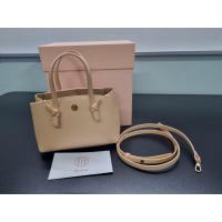 ราคา ส่งต่อกระเป๋า Reina bag รุ่น Senorita สี champagne (43314444814)