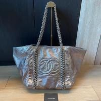 ราคา CO230107846] Chanel / Cracked Calfskin Shopping Tote Bag (22219985942)