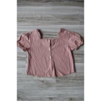 ราคา เสื้อแขนตุ๊กตา คอเหลี่ยม แต่งกระดุมมุก สีชมพูตุ่น มือสอง (11372045868)