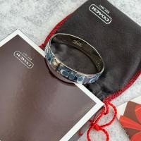 ราคา (used)coach vintageแท้100%กำไลลายcสีฟ้าสภาพเหมือนใหม่สวยมากค่ะ (45708717585)