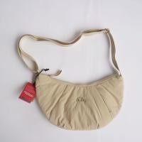 ราคา (ใหม่) Ellesse Men Half Moon Sling Bag - ครีมไอริช (42722583503)