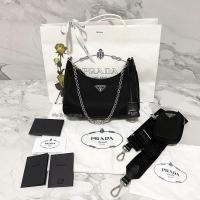 ราคา Prada hobo re edition 2005 ปี 20 (4152239450)