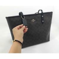 ราคา Coach กระเป๋าสะพาย City Zip Tote 16” ลาย C Signature F36876 สีน้ำตาลเข้ม (1542359674)