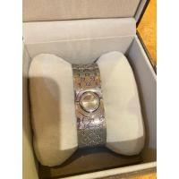 ราคา Gucci twirl watch mini size สภาพสวยแท้ (21095427394)