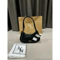 ราคา กระเป๋า LYNของแท้ พร้อมส่ง❗️ (28509083458)
