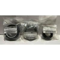 ราคา ซีลล้อหน้า-หลัง นอก ในNISSAN BIG.M / TD25 / BDI (29457775349)