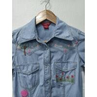 ราคา เสื้อเชิ้ตยีนส์แบรนด์ Guess ไซส์ XS สีฟ้า ผ้ายีนส์ มือสองสภาพ 100% (40171051273)