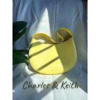 ราคา Charles & Keith กระเป๋าสะพายไหล่ ของแท้ (พร้อมส่ง) (44557401096)