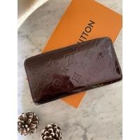 ราคา Used Lv Zippy Wallet (24501889200)