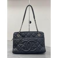 ราคา Chanel Caviar bag รุ่นสุดคลาสสิค สีดำ แท้100% ส่งต่อ (22042977652)