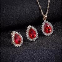 ราคา TANITTgems ชุดเครื่องประดับพลอยทับทิมทรงหยดน้ำล้อมเพชรคริสตัลแท้ (1258359316)