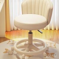 ราคา สีแดงครีมแต่งหน้าสตูล ห้องรับฝากของ ห้องนอนสตูลที่สวยงามรอกสไตล์หมุนสตูลเก้าอี้สาวโต๊ะเครื่องแป้ง เจียซี สุทธินั่ง ดังนั้น9 (54859818447)