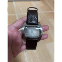 ราคา นาฬิกาข้อมือ มือสอง ยี่ห้อ DIESEL แท้ สภาพ80%++ สายหนังวินเทจ (49306570435)