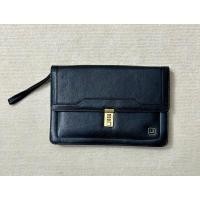 ราคา dunhill black leather clutch bag (43301462017)