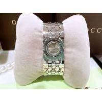ราคา Used like new Gucci Twirl 23 mm. นาฬิกากุชชี่แท้ทรงกำไล (22131027489)