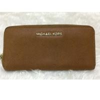 ราคา กระเป๋าสตางค์ Michael Kors มือสอง ของแท้ 100% (1321914299)