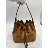 ราคา กระเป๋าทรงจีบ MCM ขนาด8” มือสองของแท้พร้อมส่งค่ะ (22357313911)