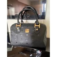ราคา กระเป๋าถือสีดำ MCM มือสองใช้เอง (14467649040)