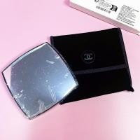 ราคา Chanel Compact Mirror กระจกพกพา พร้อมซองผ้ากำมะหยี่สีดำ (ฉลากไทย) (43081147199)