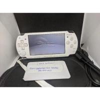 ราคา PSP 2000 สีขาว แปลงเล่นผ่านเมม 32gb (15085417907)