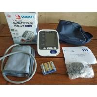 ราคา เครื่องวัดความดัน Omron Hem-7130 (10812995105)