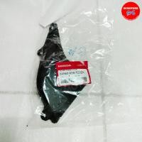ราคา ฝาครอบท้ายตัวล่างด้านขวา รถทุกสี รหัส 64560-K58-TC0ZA สำหรับรถรุ่น HONDA WAVE 110i ปี 2019-2020 อะไหล่แท้เบิกศูนย์ 100% (22976793680)