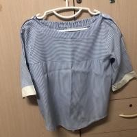 ราคา ส่งฟรี❗️เสื้อเชิ้ตลายทาง จั๊มไหล่และเปิดไหล่ ลายทาง อก 44 นิ้ว (4351986018)