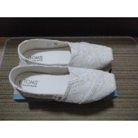 ราคา รองเท้า TOMS มือสองของแท้ 37.5 (26271034259)