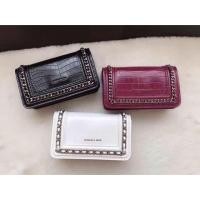 ราคา ♥️Charles & keith หน้าโซ่ หนังจระเข้ สวยเวอร์ ห้ามพลาด บอกเลย (3737822633)
