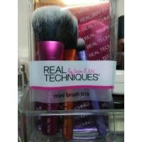 ราคา ถูกที่สุด Real Techniques On Location Mini Brush Trio SALEใหม่ แท้ % (922855580)