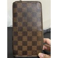 ราคา LV zippy damier used (15760370600)