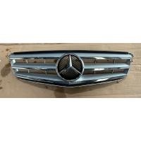 ราคา กระจังหน้า Benz w204 ขอบแท้ มือสอง (23176178036)