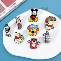 ราคา การ์ตูนน่ารัก Mickey Mouse เข็มกลัด Donald Duck Pooh Pooh Tigger Strawberry Bear Pin เสื้อผ้าและกระเป๋าโลหะผสมป้ายตกแต่ง (28351399675)