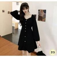 ราคา ชุดเดรสสั้นสีดำ แบบผูกเอว กระดุมหน้าแต่งมุก คอวีแขนยาว (17276746788)