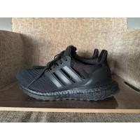 ราคา Adidas UltraBoost Triple Black สีดำล้วน คลาสสิก ใส่ง่าย ของแท้ (มือสอง) (สภาพดีมาก 99.99%) (ไม่มีกล่องนะคะ) (56155996379)
