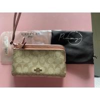 ราคา ส่งต่อ Coach คล้องมือ 2 ซิป L DOUBLE ZIP WALLET IN SIGNATURE CANVAS (COACH C5576) powder pink (41702932783)